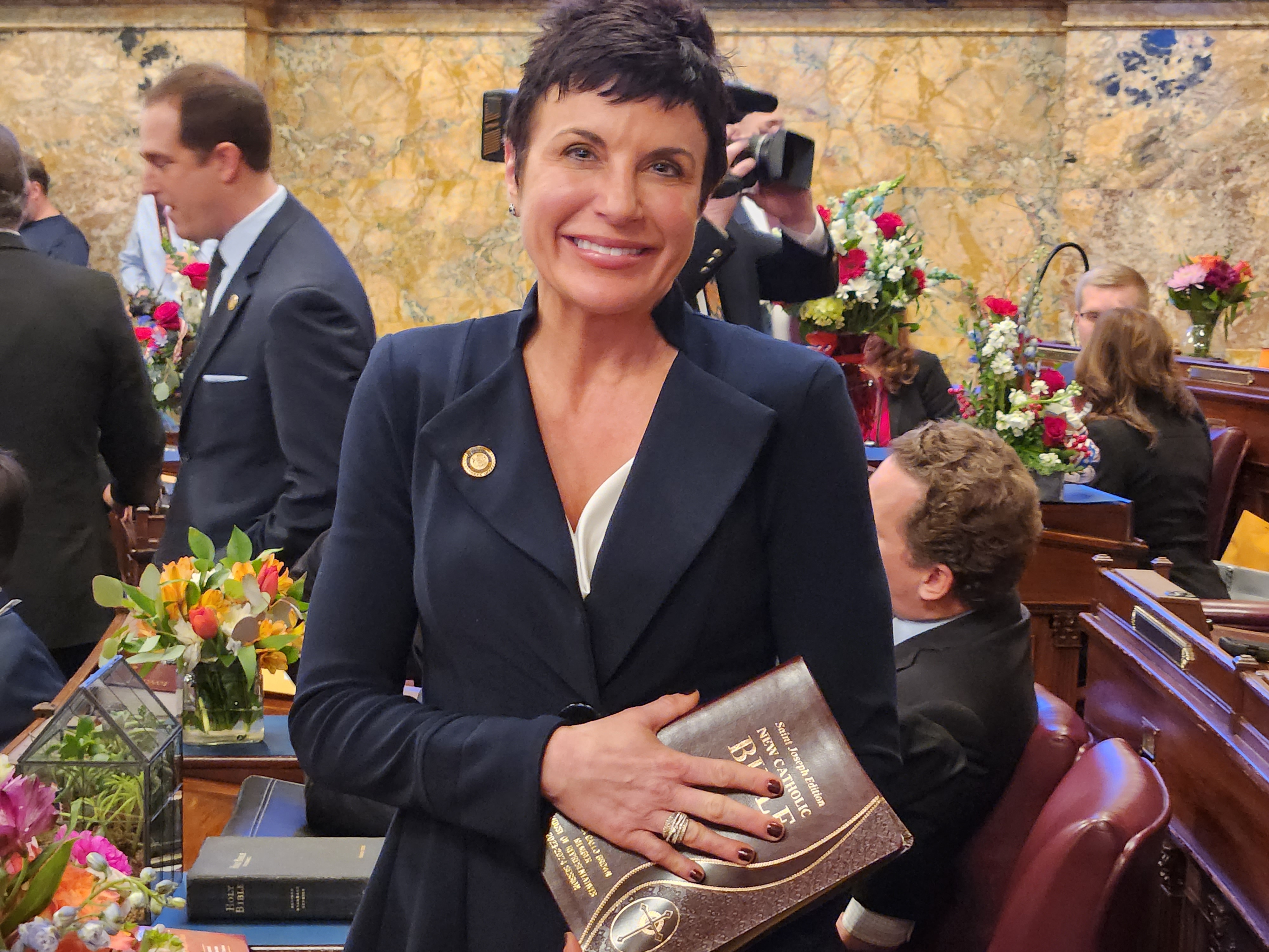 Brown Takes Oath of Office for New House Session 